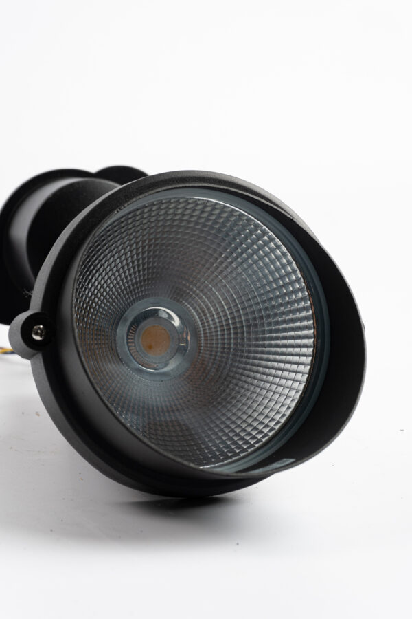 Garden Light 15watts w/ Hood - Image 2