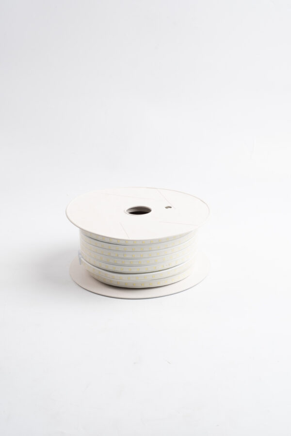 LED STRIP LIGHT 220-240V