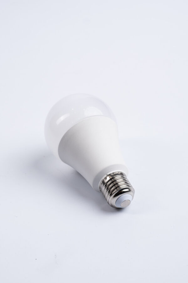LED Ball Bulb 7W - Image 2