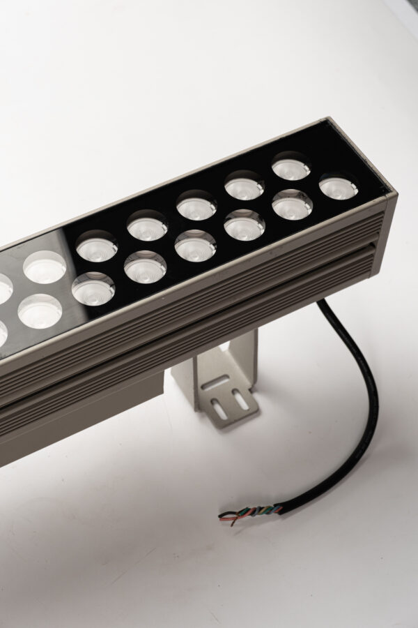 LED WALL WASHER 180W - Image 3