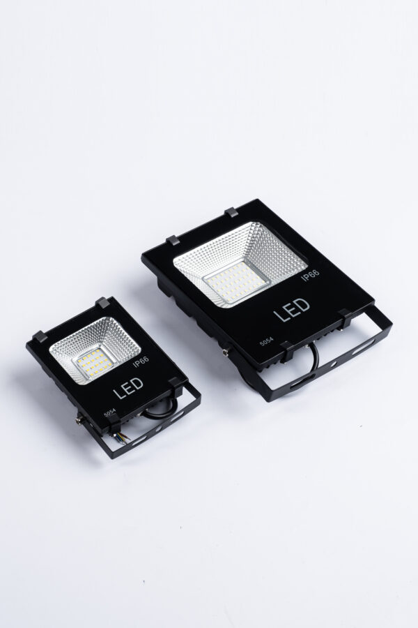 LED FLOOD LIGHT 50W - SLIM TYPE - Image 3
